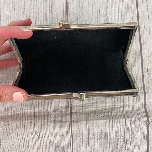 Clutch snake print with latch close top clutch 6”x3” black & grey - Picture 7 of 9